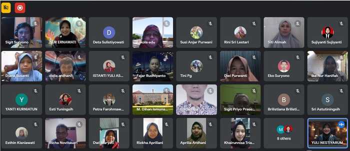 Foto Bersama Webinar PembaTIK